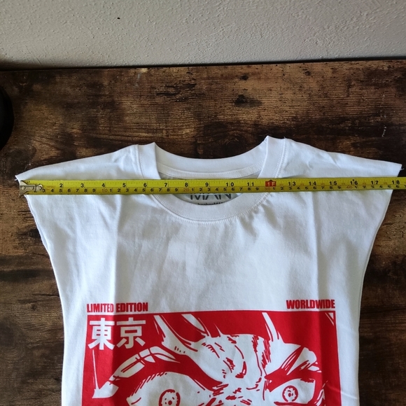 Man Manga/Comic Graphic Sleeve-less Shirt - Picture 3 of 6